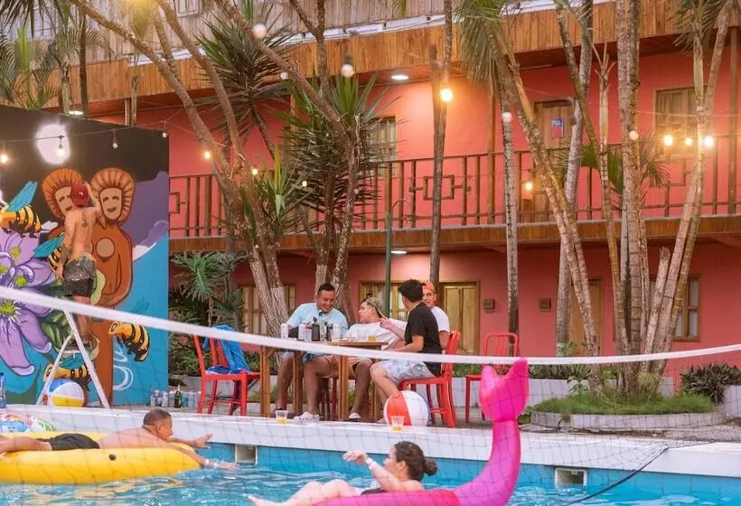 ホテル Socialtel Montañita   Formerly Selina Montañita