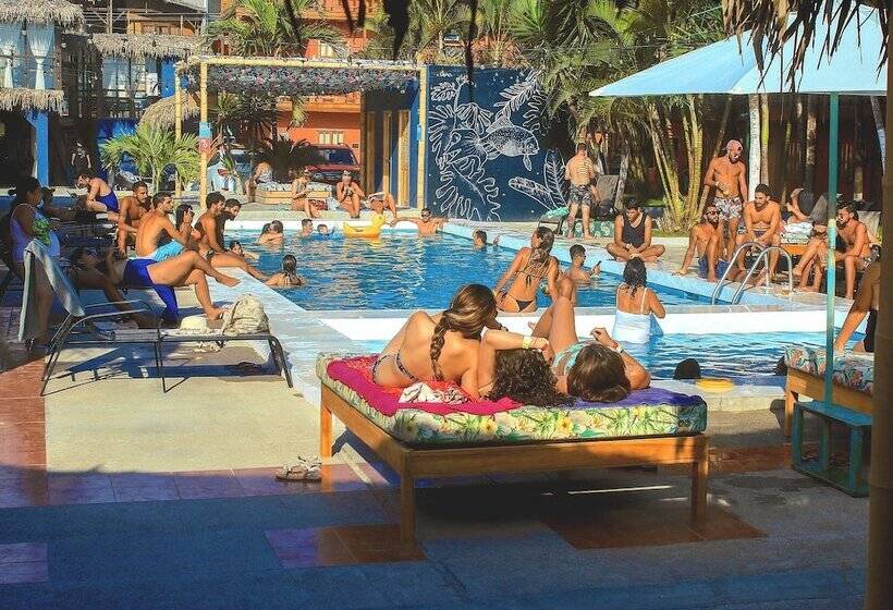 בית מלון כפרי Socialtel Montañita   Formerly Selina Montañita