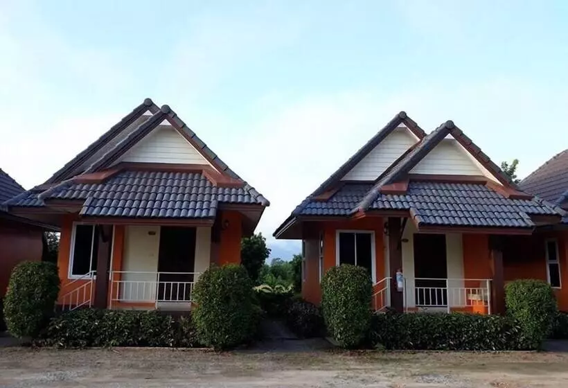 Hotelli Suansiri Resort