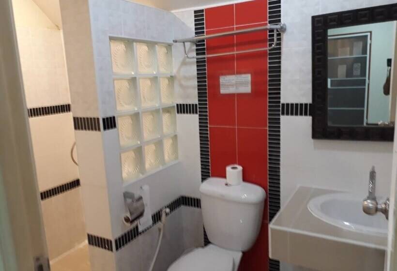 בית מלון כפרי Suansiri Resort