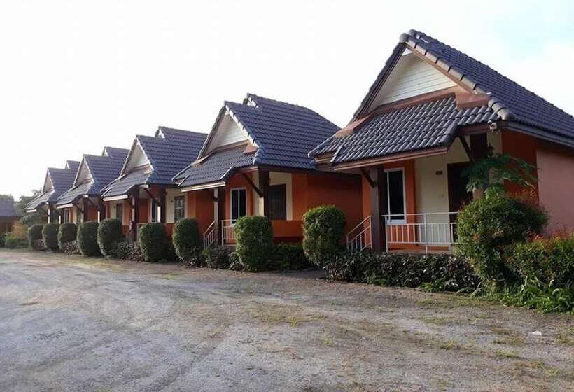 בית מלון כפרי Suansiri Resort