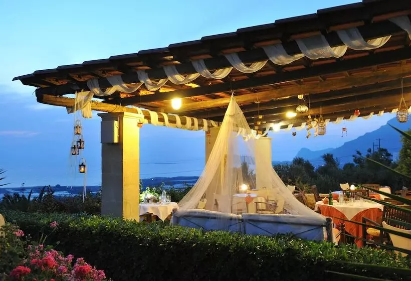 ホテル The Stonemade Houses