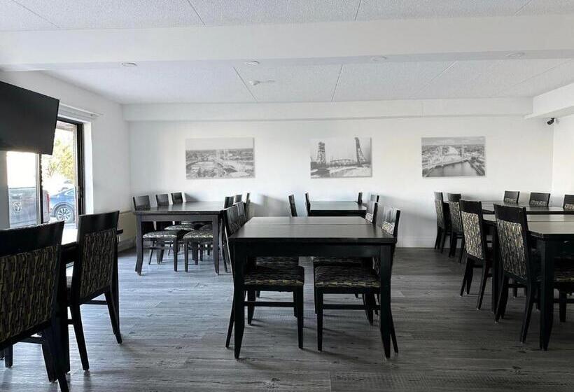 בית מלון כפרי Travelodge By Wyndham Welland