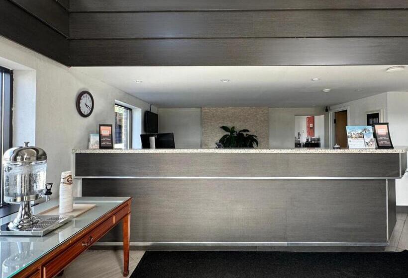 בית מלון כפרי Travelodge By Wyndham Welland