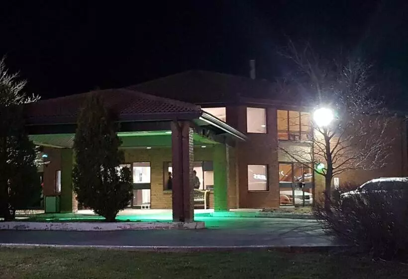 ホテル Travelodge By Wyndham Welland