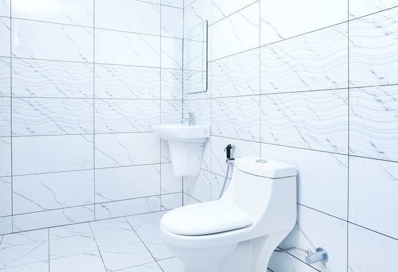 בית מלון כפרי Treebo Trip Cmks Habitat Center