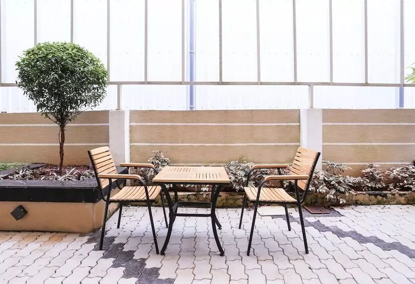 ホテル Treebo Trip Cmks Habitat Center