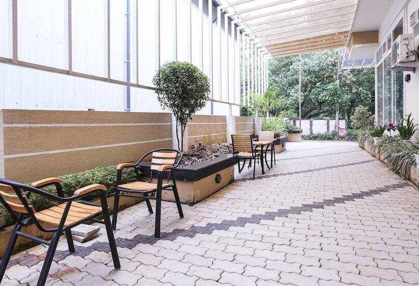 בית מלון כפרי Treebo Trip Cmks Habitat Center