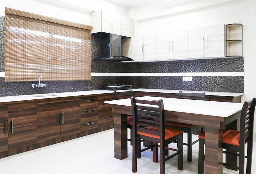 בית מלון כפרי Treebo Trip Cmks Habitat Center