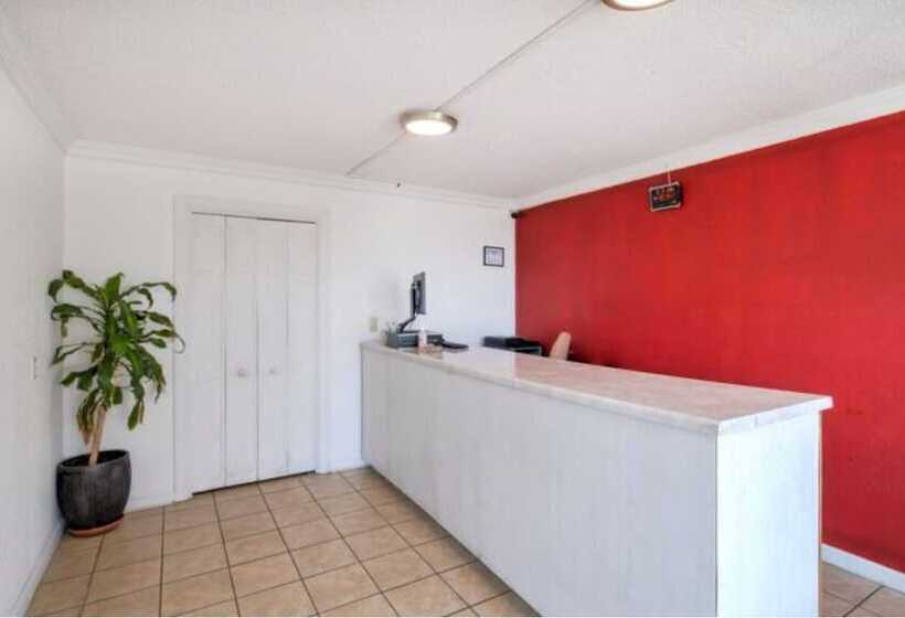 Motel Lincoln Inn & Swiss House