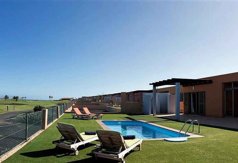 Villas Caleta Beach And Golf