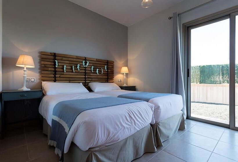 Villas Caleta Beach And Golf