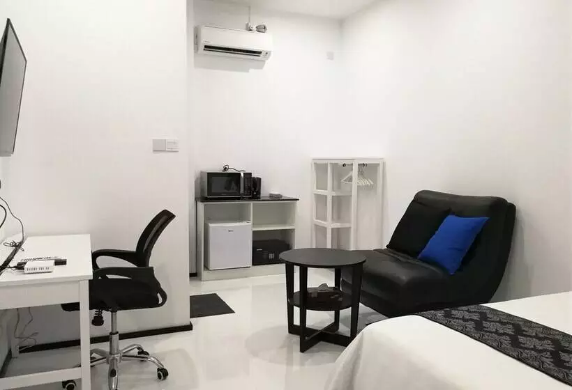 Retkeilymaja Yama Hotel & Rooftop Bar