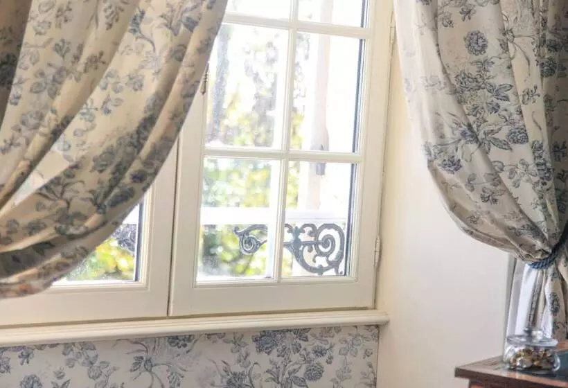 Aamiaismajoitus (B&B) Chateau Sénailhac