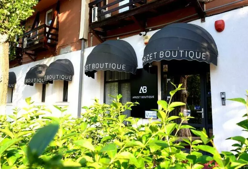 Hotelli Arizet Boutique Mamaia