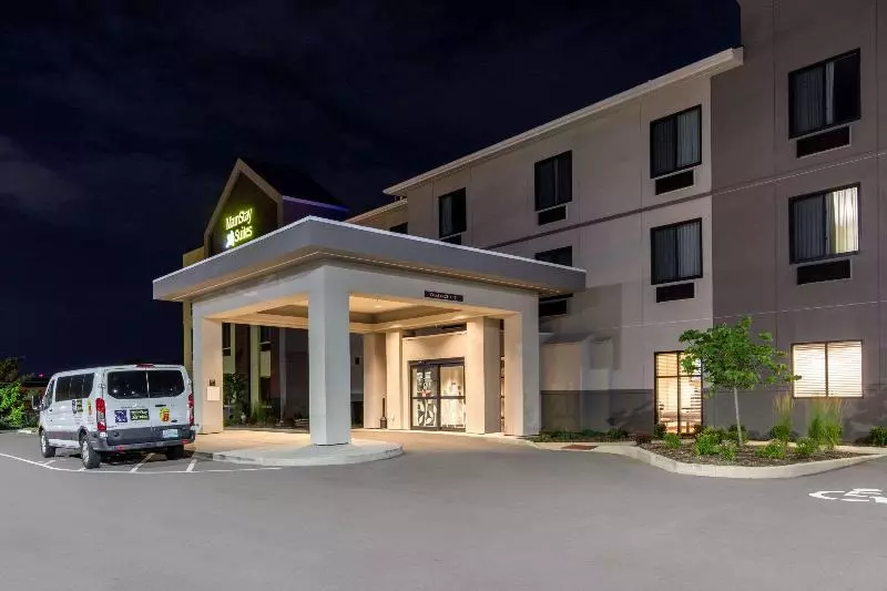 Hotelli Comfort Inn St Louis Airport