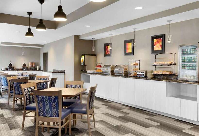 酒店 Days Inn & Suites By Wyndham Warman