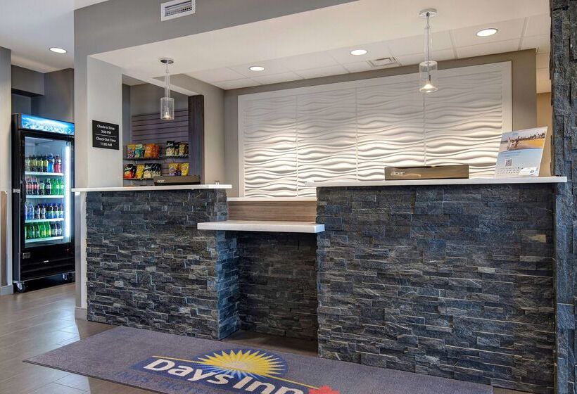 酒店 Days Inn & Suites By Wyndham Warman
