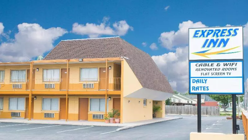 ホテル Express Inn Newport News