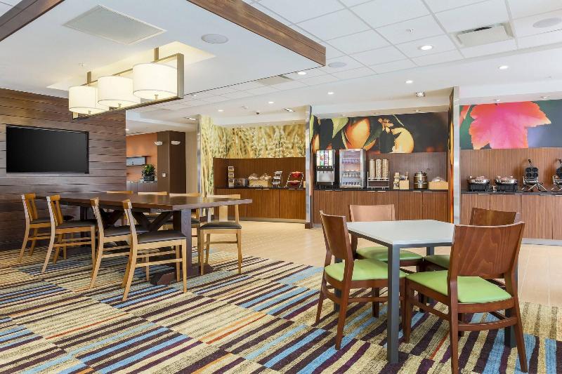 Otel Fairfield Inn & Suites By Marriott Decatur At Decatur Conference Center
