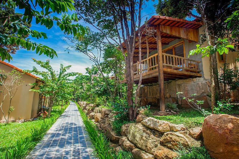 Hotel Green Bay Phu Quoc Resort & Spa