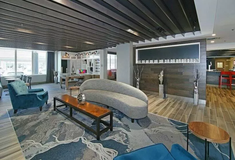 Holiday Inn Hotel & Suites   Calgary Airport North, An Ihg