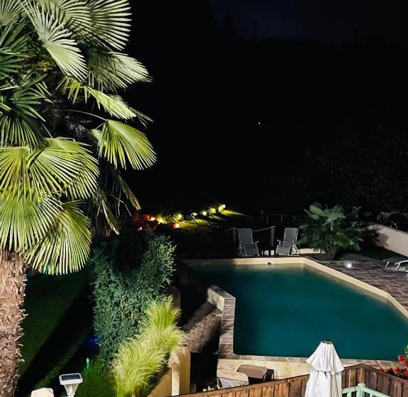 فندق Hôtel Le Moulin D'olt