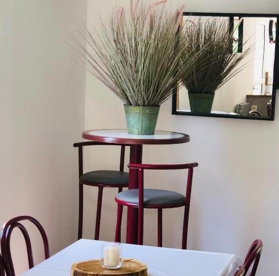 فندق Hôtel Le Moulin D'olt