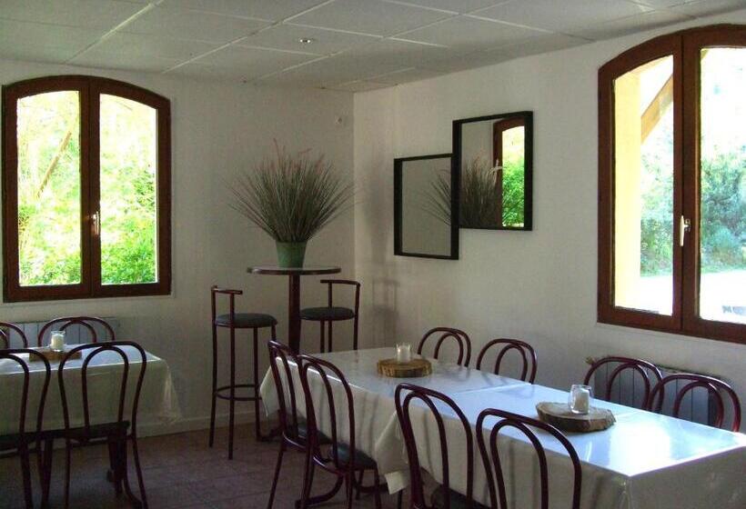 فندق Hôtel Le Moulin D'olt