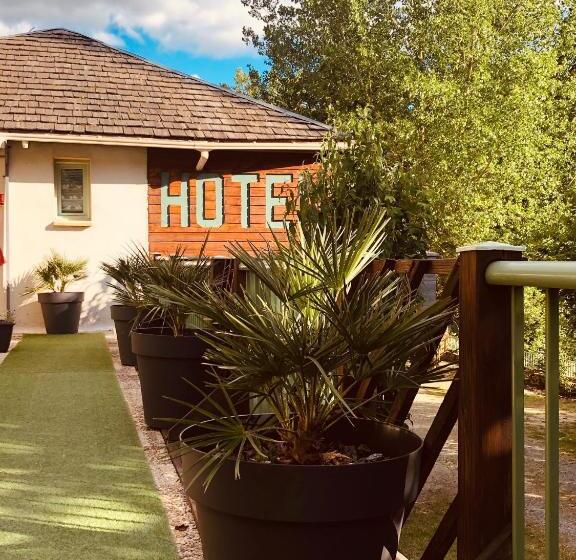 فندق Hôtel Le Moulin D'olt