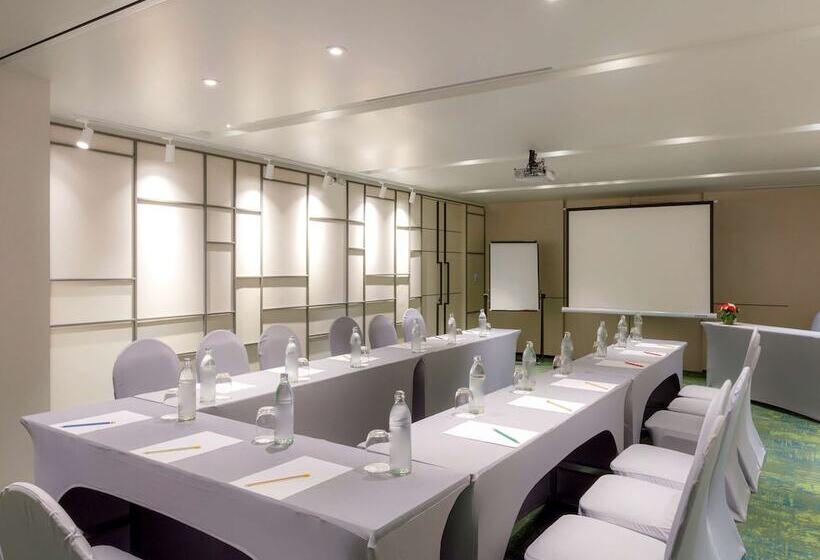 هتل Ibis Styles Bangkok Sukhumvit Phra Khanong