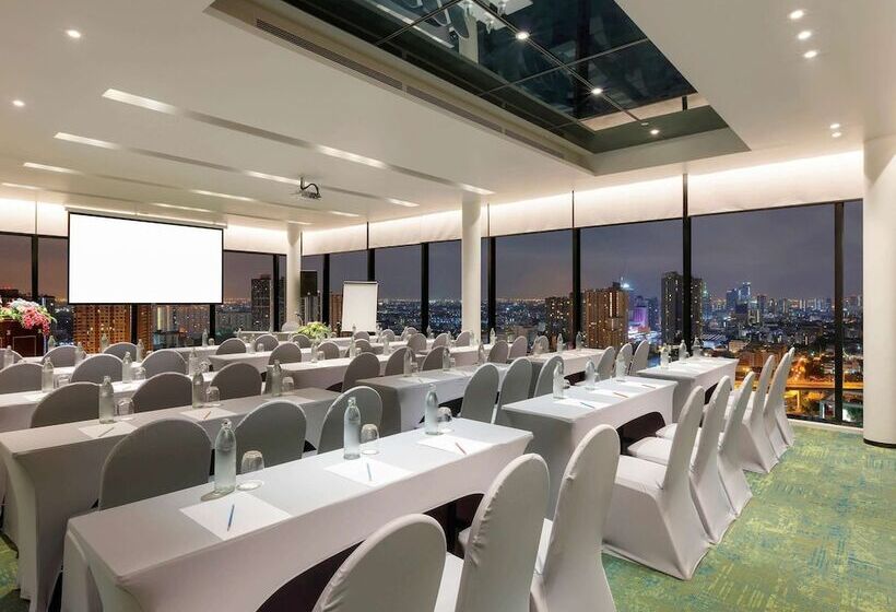 هتل Ibis Styles Bangkok Sukhumvit Phra Khanong