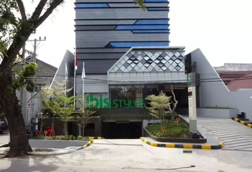 هتل Ibis Styles Medan Pattimura