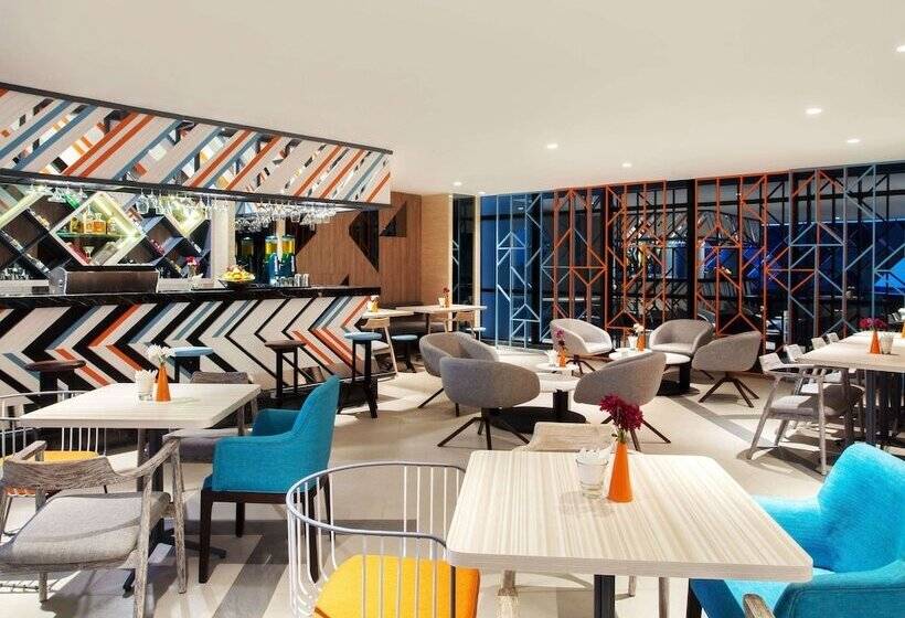 בית מלון כפרי Ibis Styles Medan Pattimura