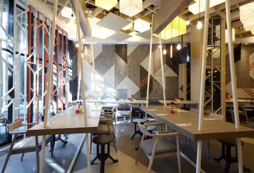 בית מלון כפרי Ibis Styles Medan Pattimura