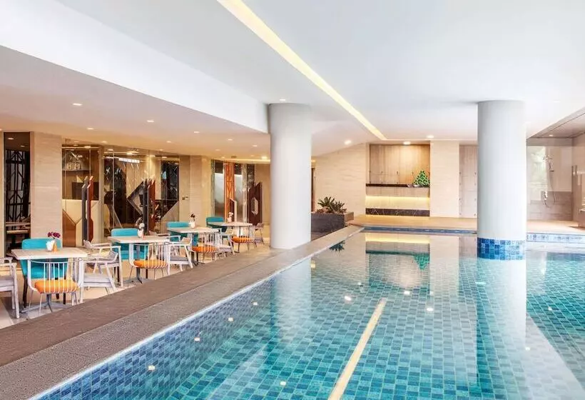 هتل Ibis Styles Medan Pattimura