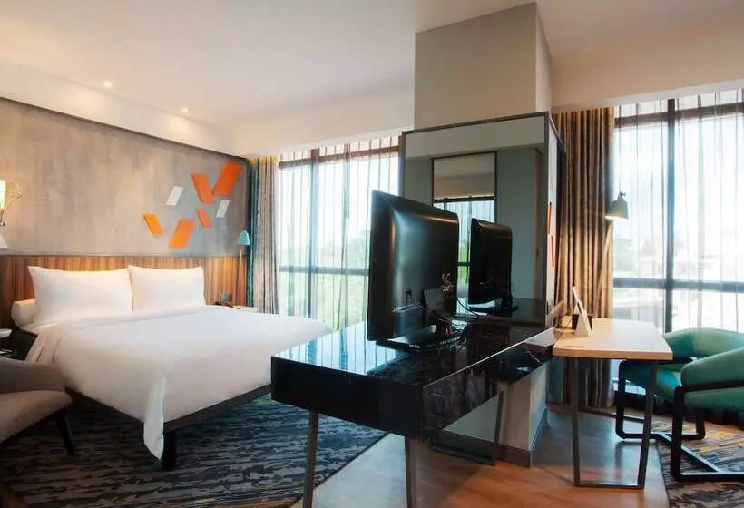 هتل Ibis Styles Medan Pattimura