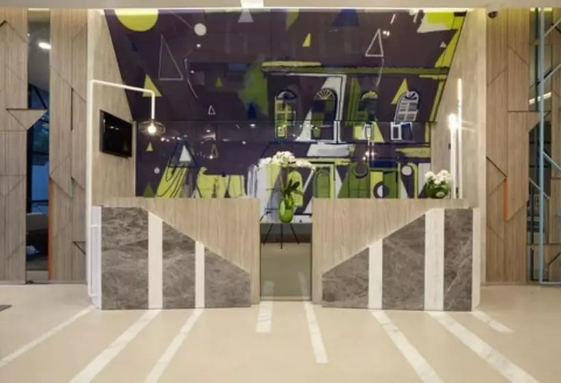 هتل Ibis Styles Medan Pattimura