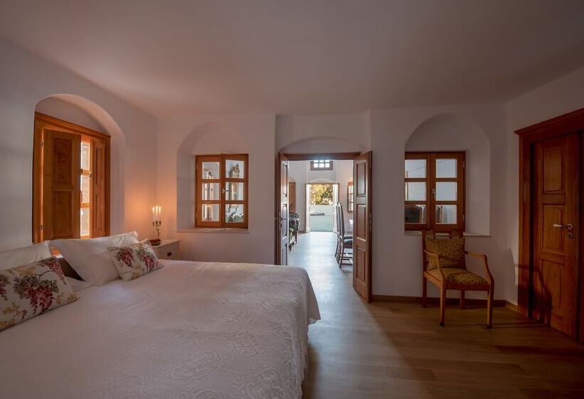 Hotel Lotus Cave Villa