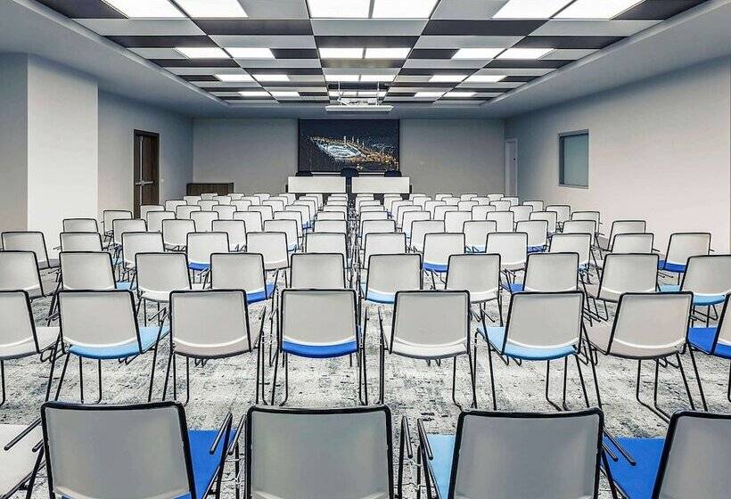 هتل Mercure Almaty City Center