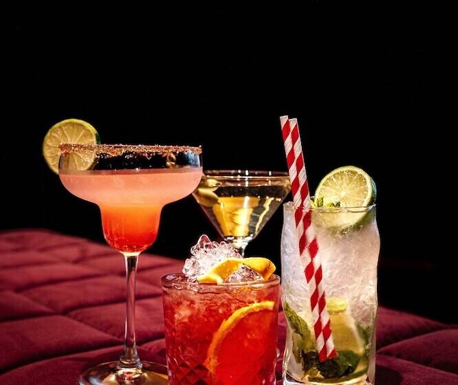 هتل Mercure Almaty City Center