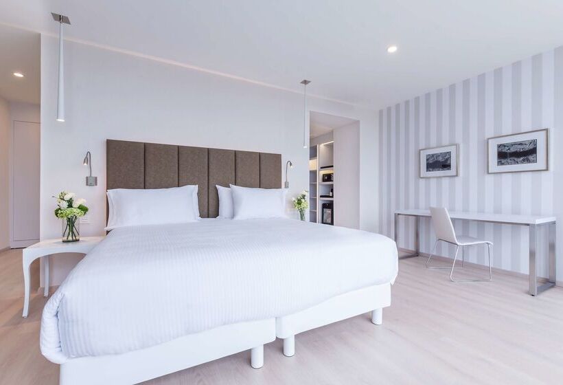 فندق NH Puebla Finsa