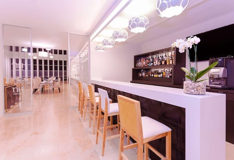 فندق NH Puebla Finsa