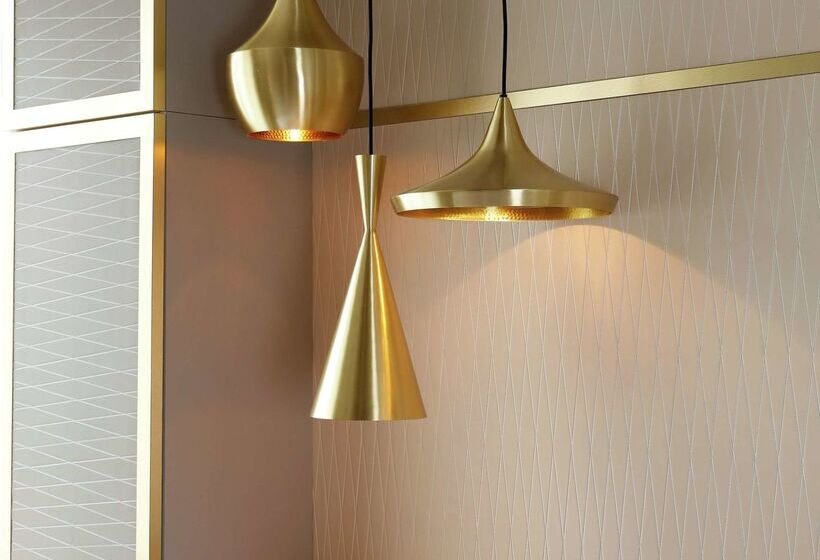 Niepce Paris Hotel, Curio Collection By Hilton