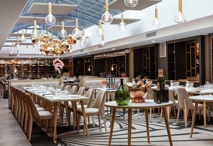 Niepce Paris Hotel, Curio Collection By Hilton