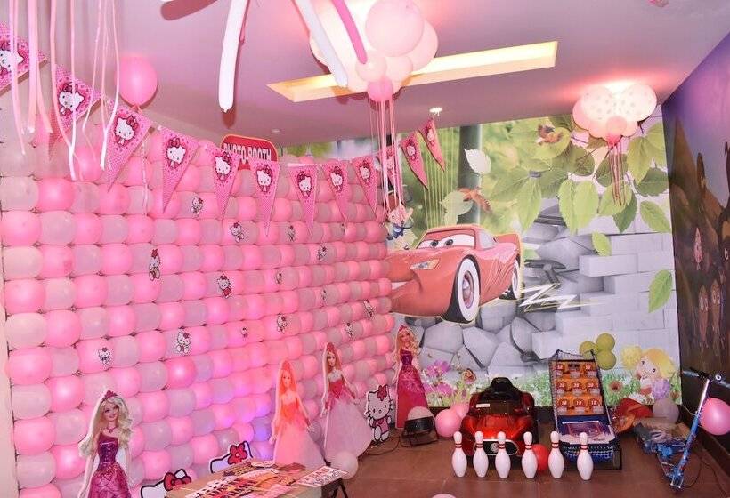 호텔 Oaks Bodhgaya