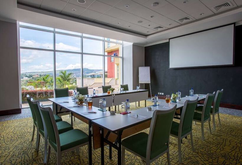 هتل Park Inn by Radisson Kigali