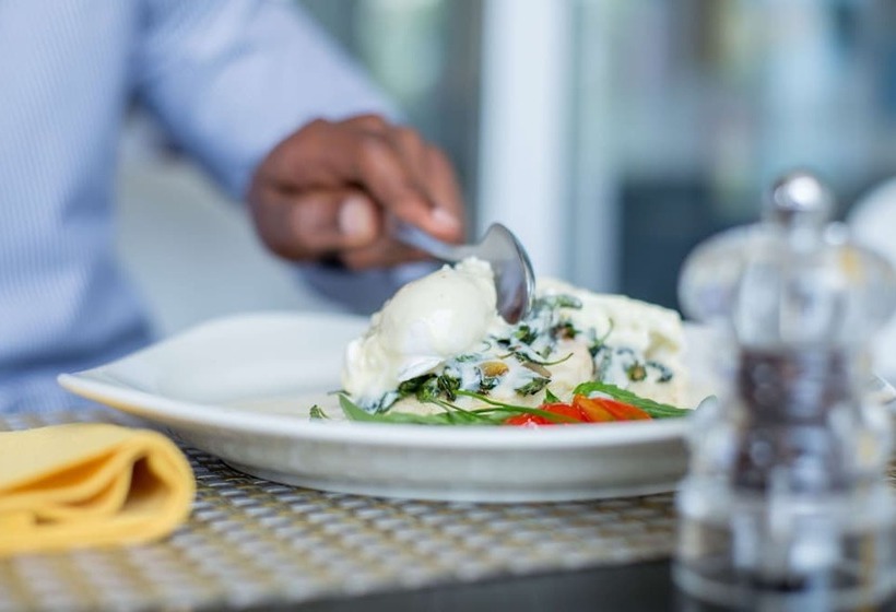 هتل Park Inn by Radisson Kigali