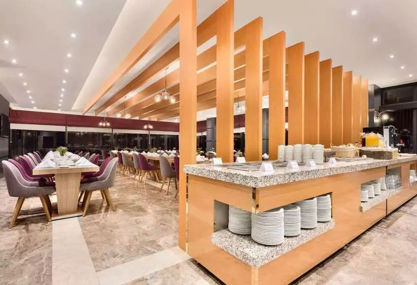 هتل Ramada By Wyndham Giresun Piraziz