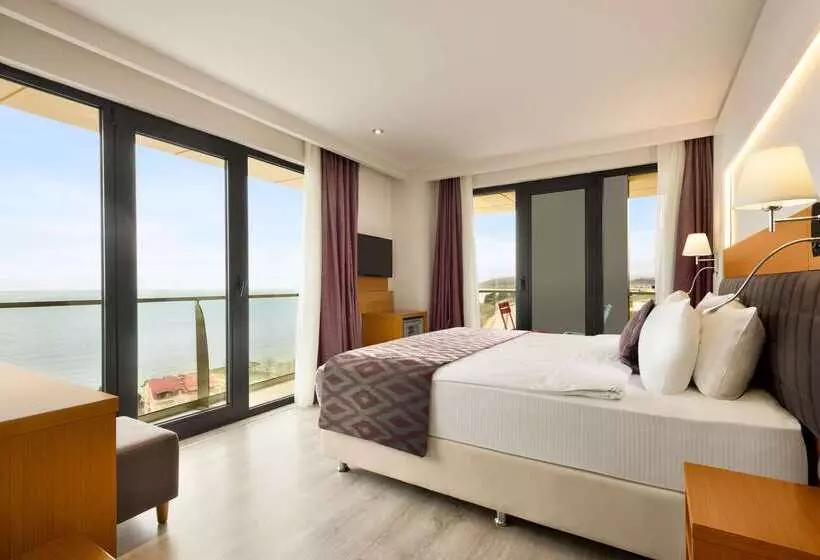 هتل Ramada By Wyndham Giresun Piraziz